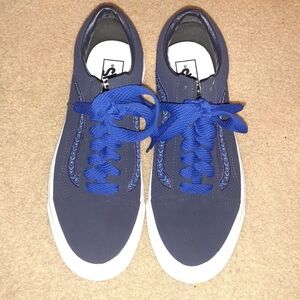 BRAND NEW VANS MENS SZ. 9/10.5